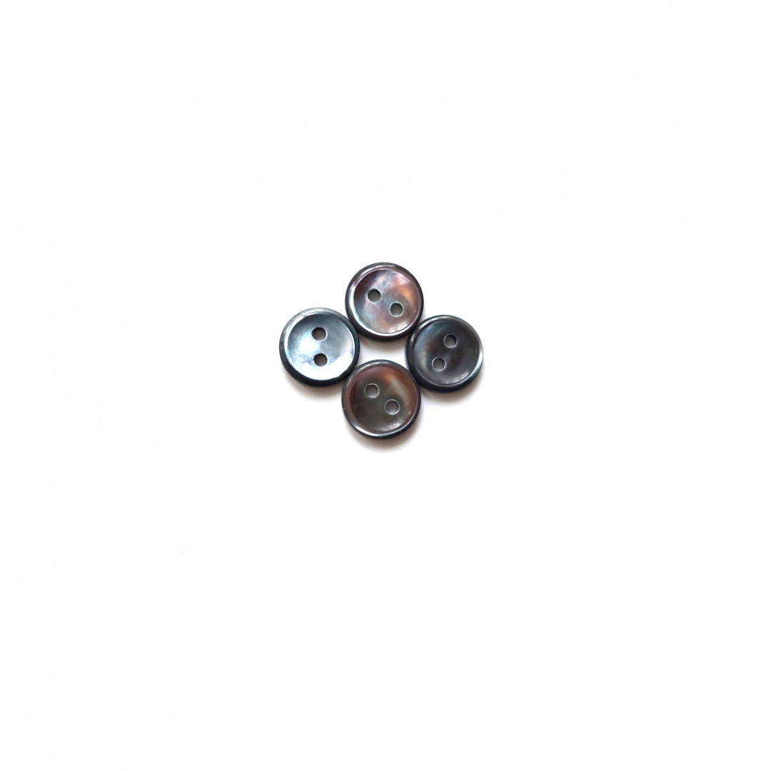 Perlemorsknap 12 : smoky - 11 mm