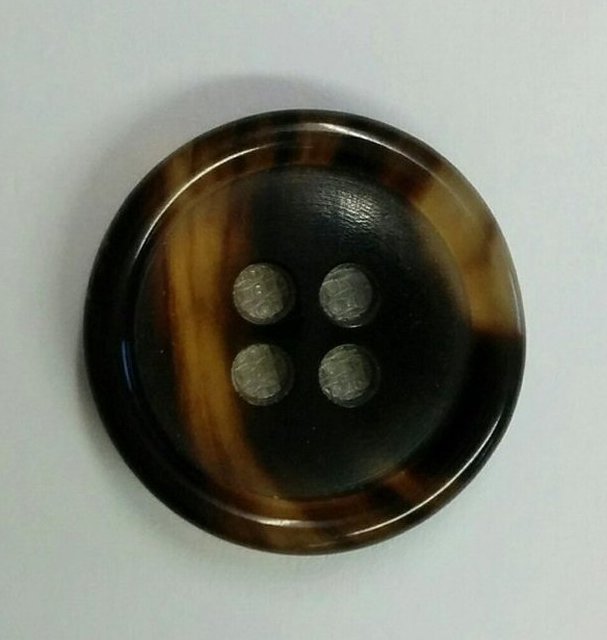 Bøffelshornsknap 68 : Brun