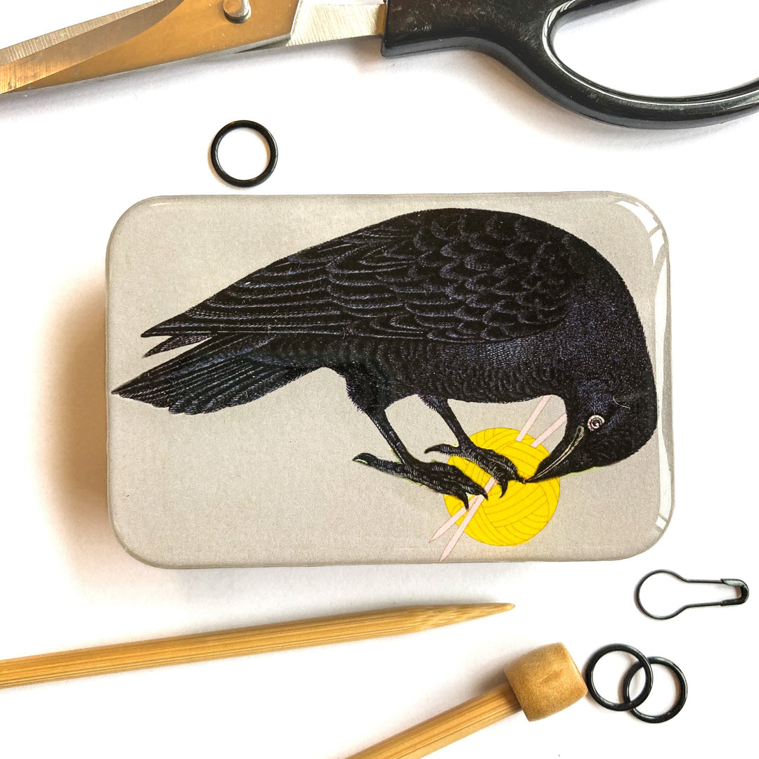 Firefly Notes : Metalæske - Yarn crow (Stor)