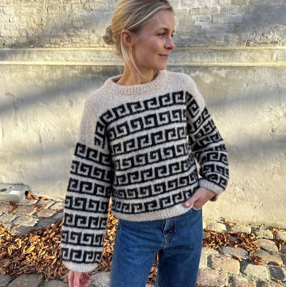 Athene Sweater PetiteKnit - Strikkekit Baby Suri Alpaca