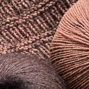 N: 232 Meleret bun / C: 292 Mørkebrun