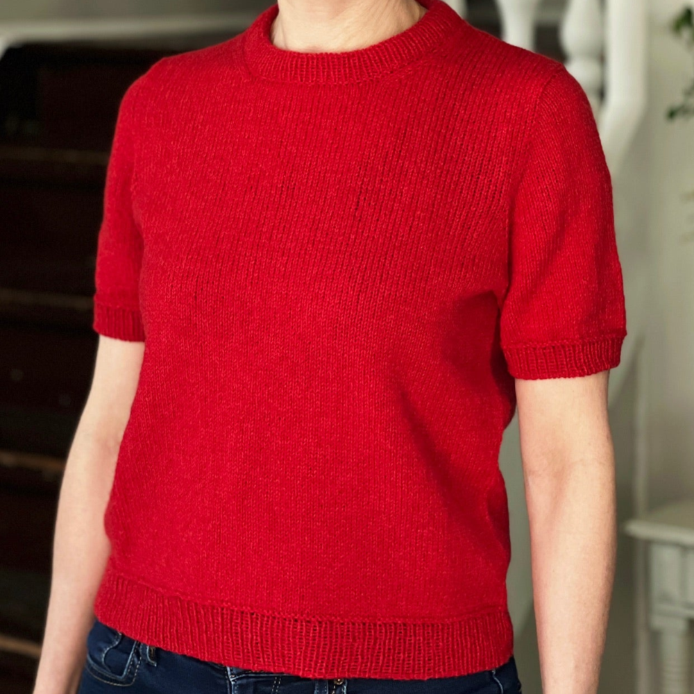 Poppy Tee PetiteKnit - Strikkekit Lammeuld