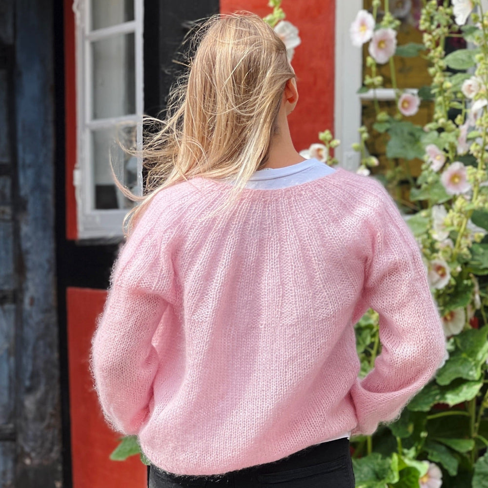 Sunday Cardigan - Mohair Edition PetiteKnit - Strikkekit Mohairsilke