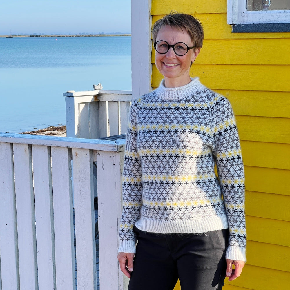 COLOURED CROSSES Anne Ventzel - Garnkit (uden opskrift) Cashmere