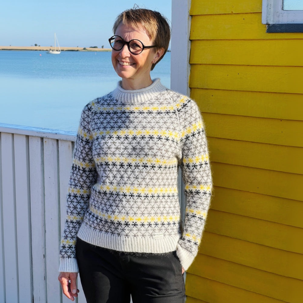 COLOURED CROSSES Anne Ventzel - Garnkit (uden opskrift) Cashmere