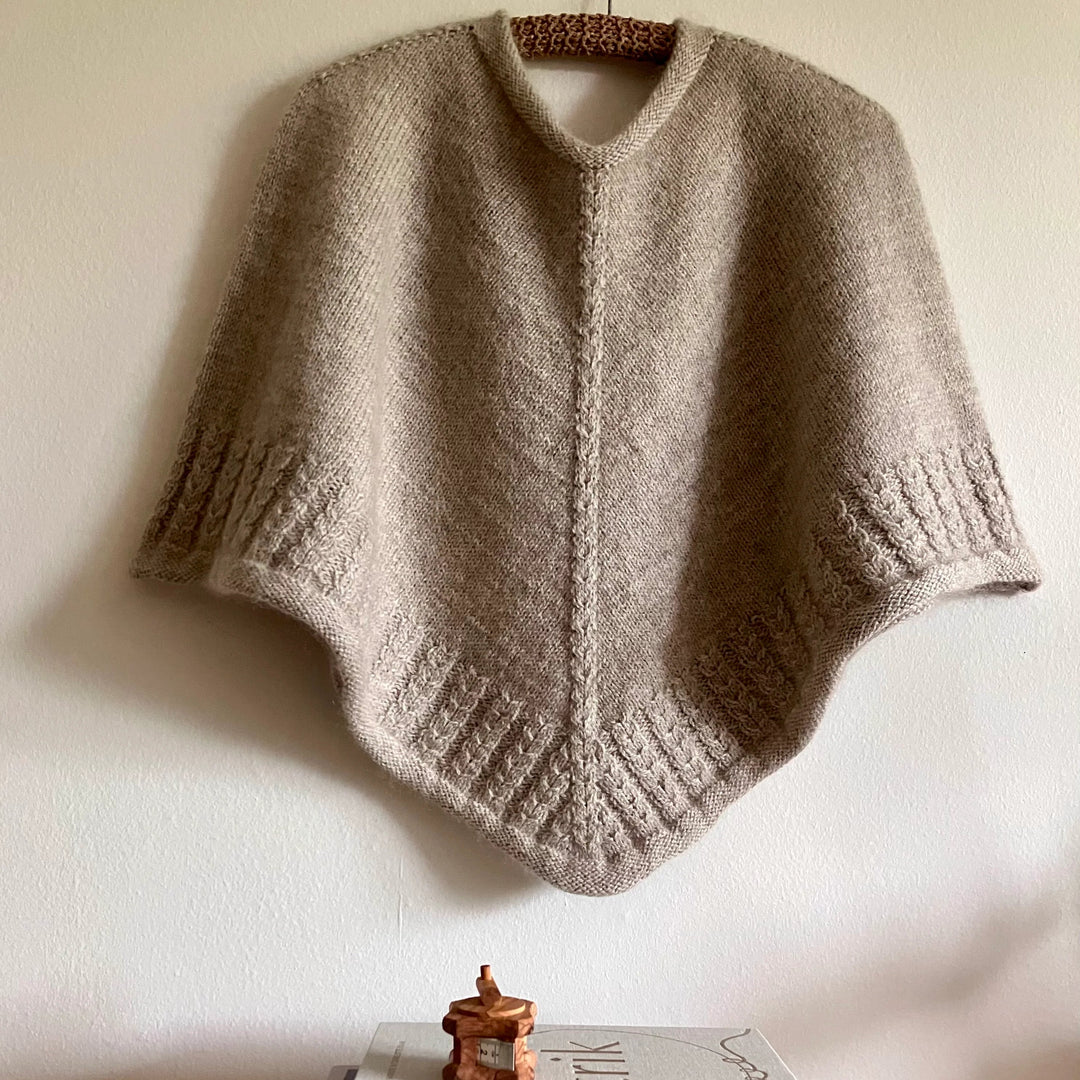 Lizzie Poncho HolstKnit - Garnkit (uden opskrift) Mohair