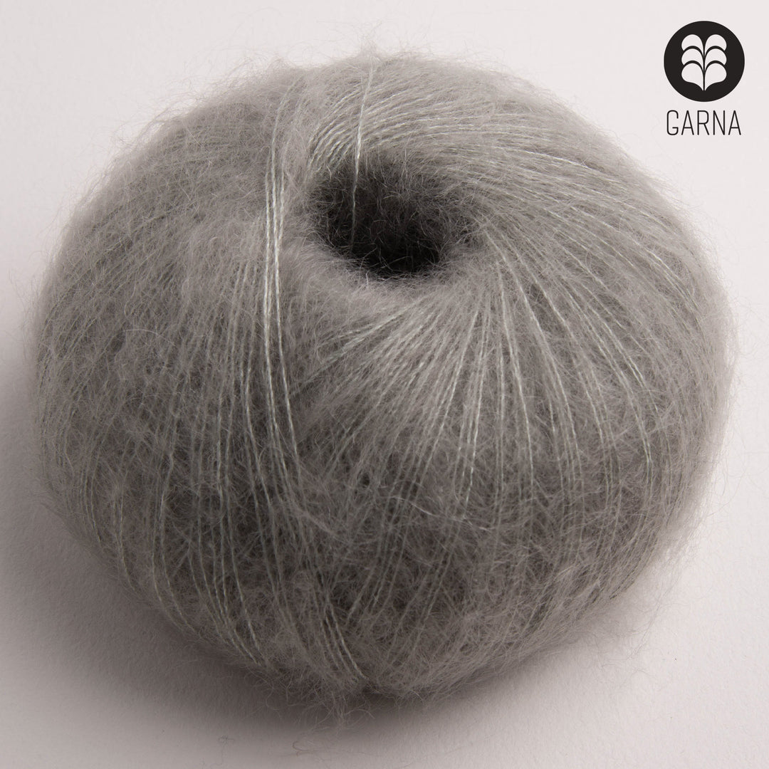 GARNA Cava Silk Mohair garn : 137 Lysegrå