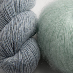 N: 715 Sart blå / C: 606 Lys mint