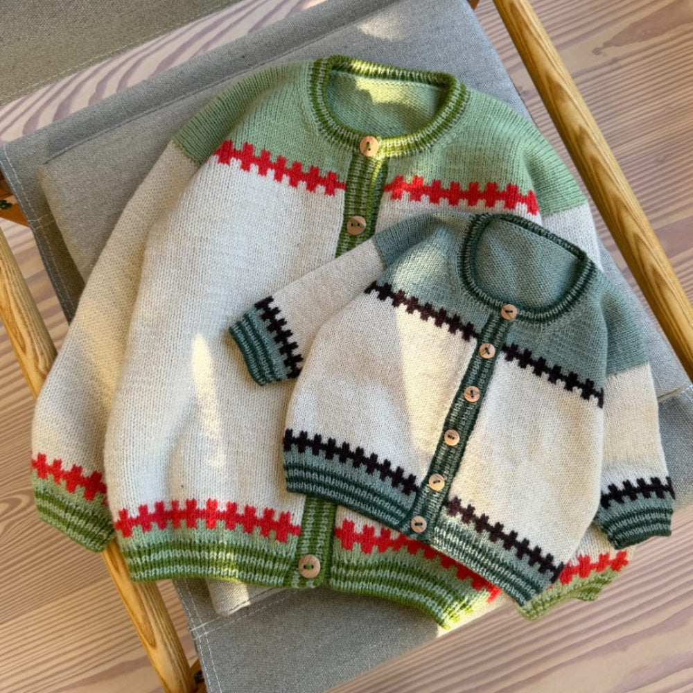 Cross Cardigan Baby PetiteKnit - Strikkekit