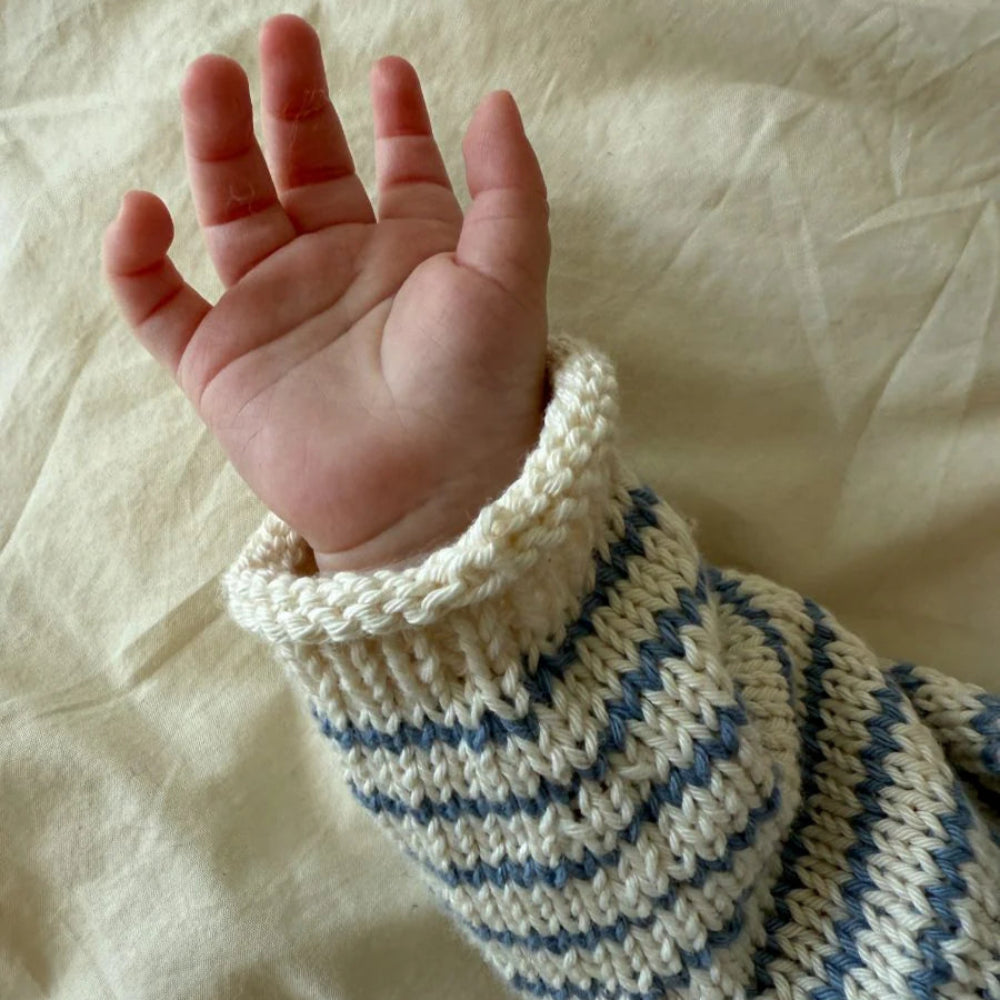 Frankie Sweater Baby PetiteKnit - Strikkekit Ground Colour