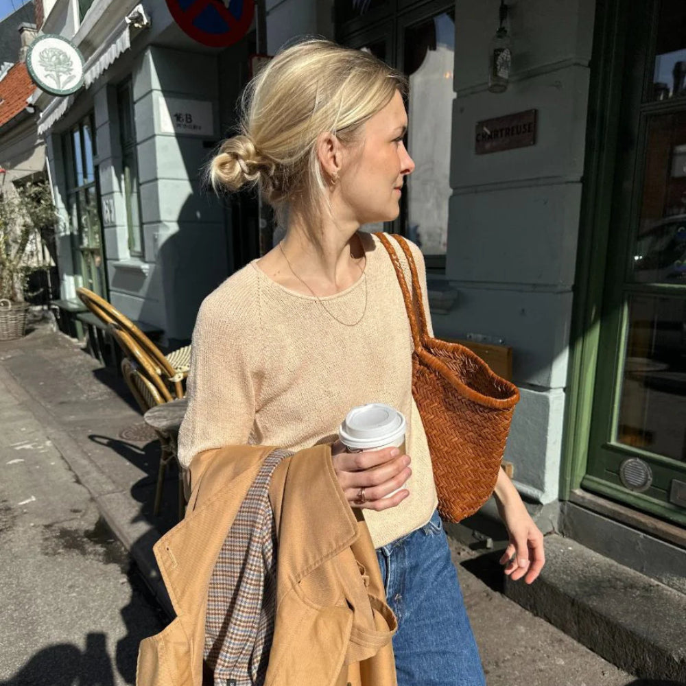 Kumulus Tee O-neck PetiteKnit - Strikkekit lammeuld