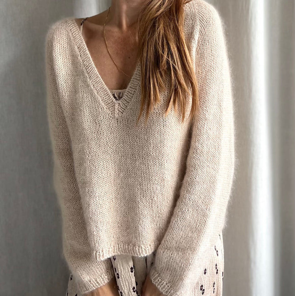 Capulus Sweater V-neck Refined Knitwear - Garnkit (uden opskrift)