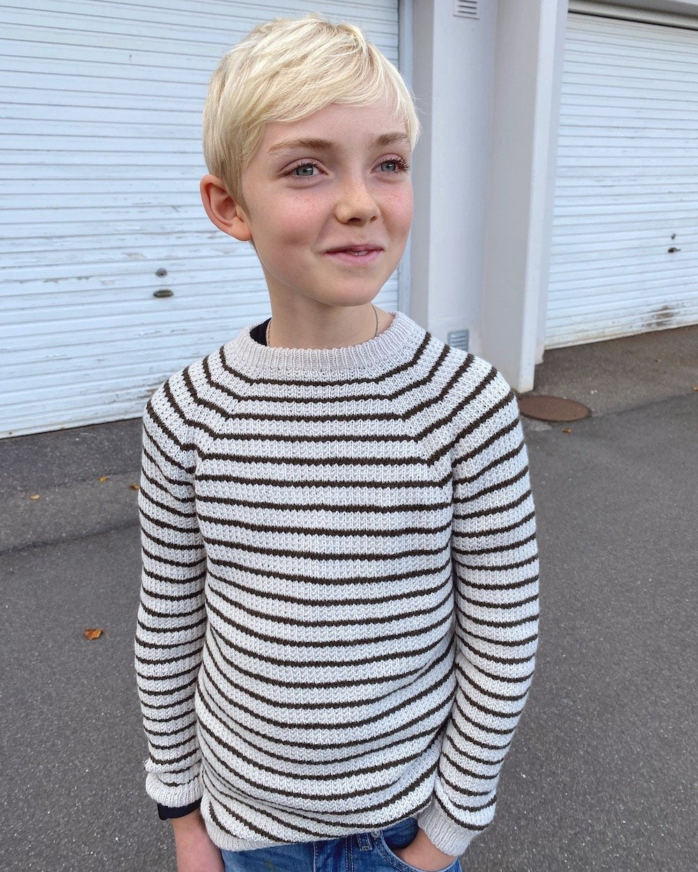 Friday Sweater Junior PetiteKnit - Strikkekit