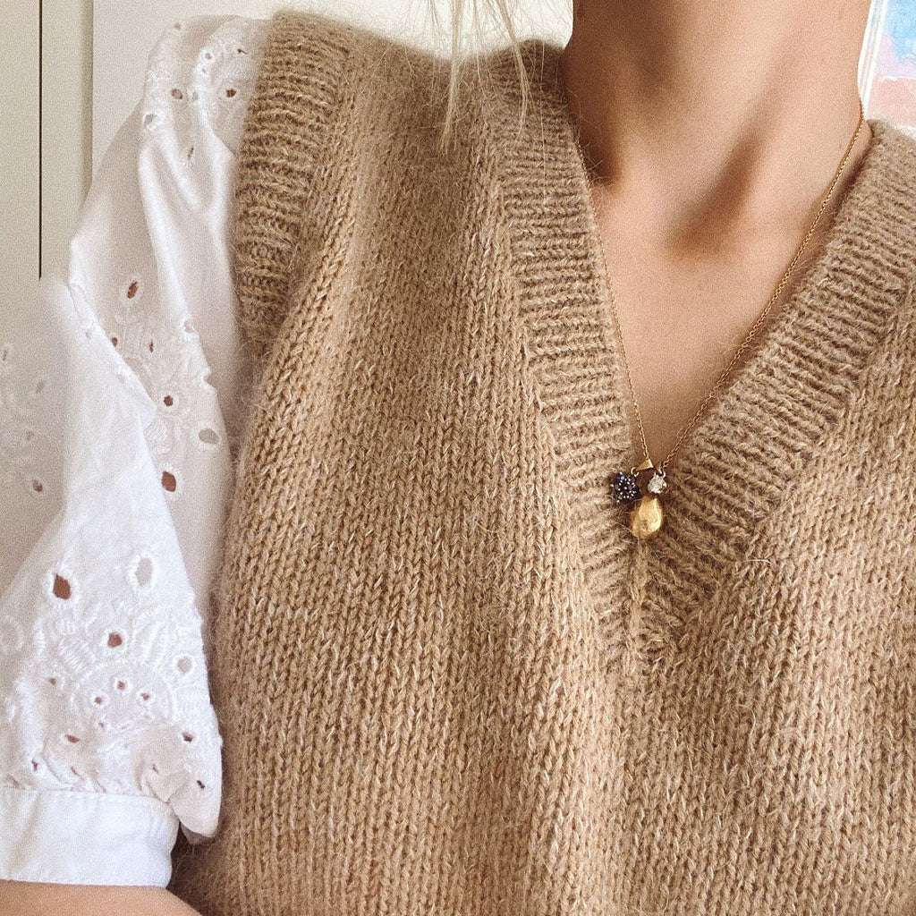 Stockholm Slipover V-neck PetiteKnit - Strikkekit