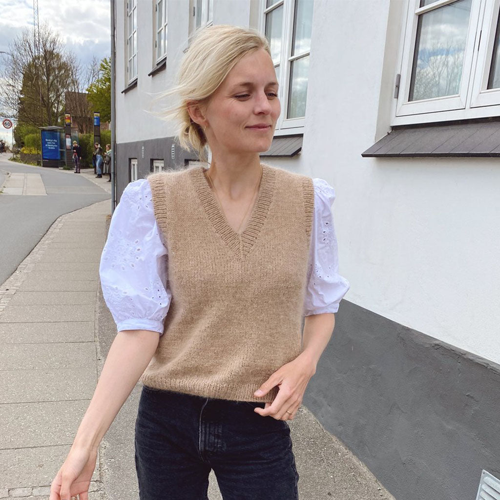 Stockholm Slipover V-neck PetiteKnit - Strikkekit